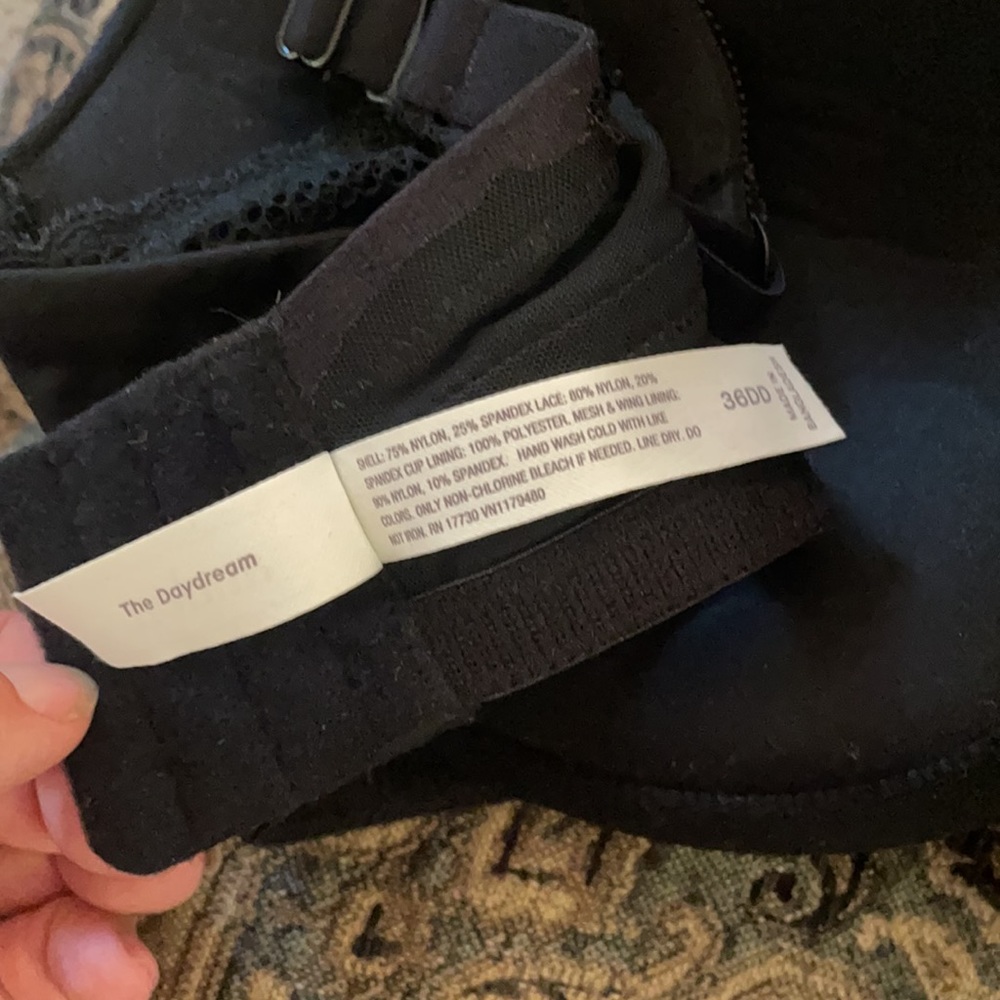 NWOT black 36DD bra - Picture 4 of 4